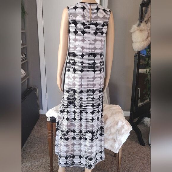 Chico's Women's Size 0 (US 4) Black & White Polka Dot Sleeveless Maxi Dress NWOT - Picture 3 of 13